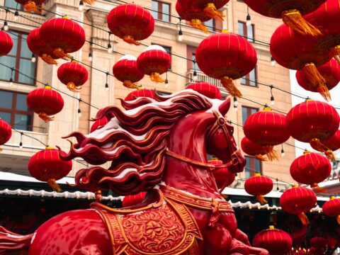 Ateşin Zirvesi 2026: Yang Ateş At Yılında Küresel Sistemler, Türkiye Perspektifi ve Fonksiyonel Yaşamın Yeni Dengesi 2026 Ateş At Yılı – Feng Shui analizi Ebru Atalay - Fonksiyonel Yaşam